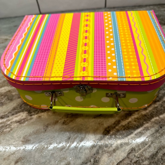 My first sewing kit - Picture 8 of 9